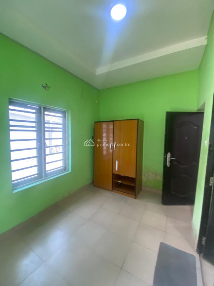 2 Bed Room Flat (close to The Espress, Thomas Estate, Ajah, Lagos, Flat / Apartment for Rent