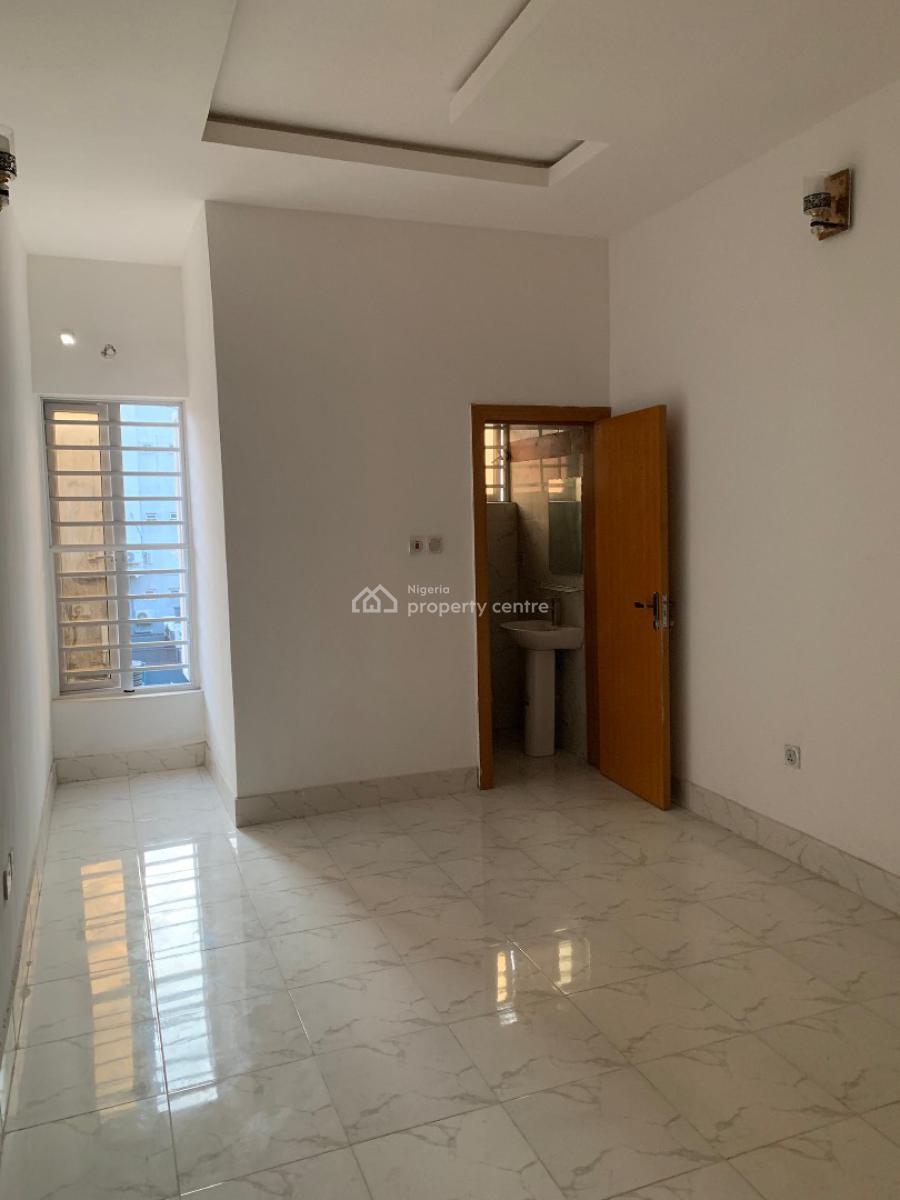 4bedroom Terrace Duplex, Mobil Road, Ilaje, Ajah, Lagos, Terraced Duplex for Rent
