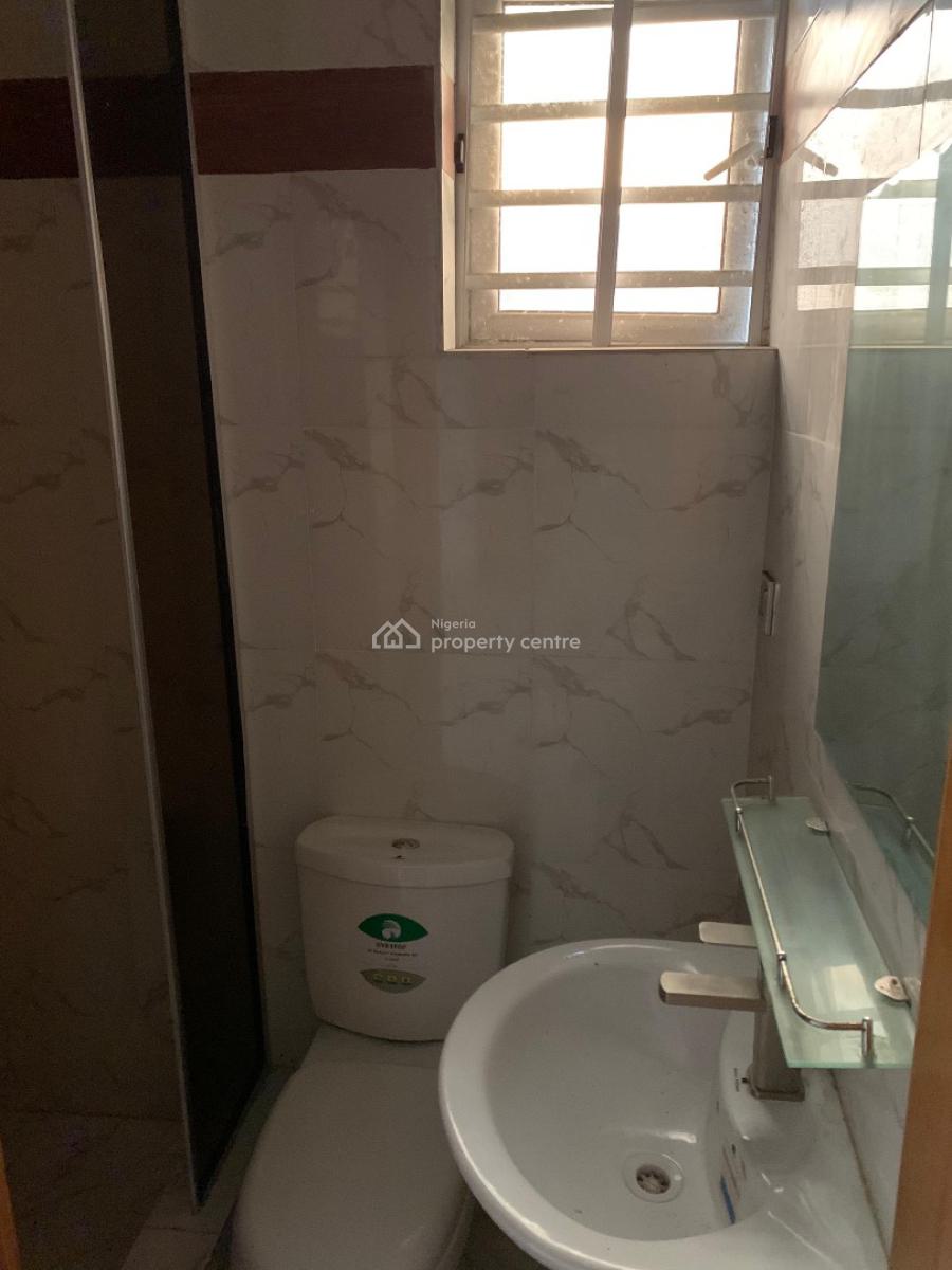 4bedroom Terrace Duplex, Mobil Road, Ilaje, Ajah, Lagos, Terraced Duplex for Rent