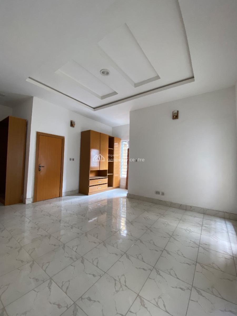 4 Bedrooms Terraced Duplex, Mobil Road, Ilaje, Ajah, Lagos, Terraced Duplex for Rent