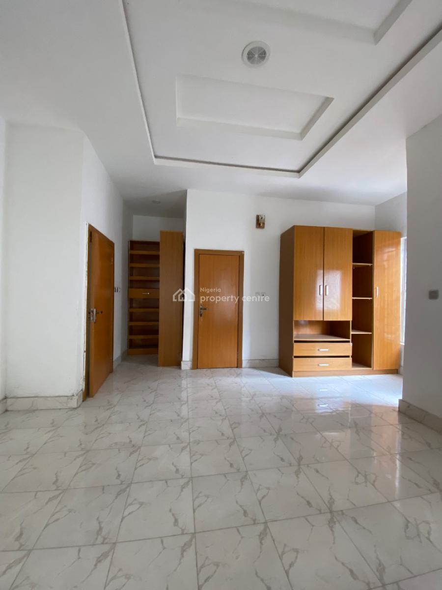 4 Bedrooms Terraced Duplex, Mobil Road, Ilaje, Ajah, Lagos, Terraced Duplex for Rent