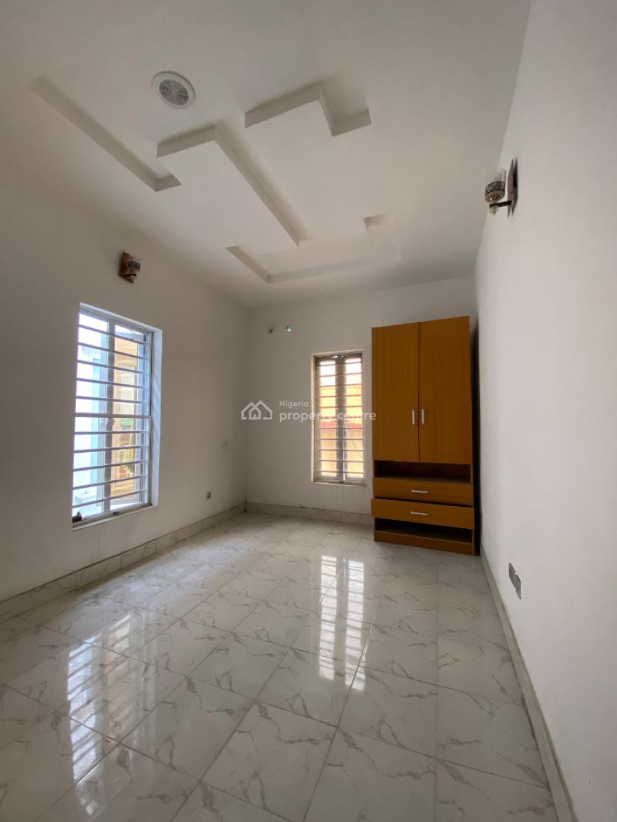 4 Bedrooms Terraced Duplex, Mobil Road, Ilaje, Ajah, Lagos, Terraced Duplex for Rent