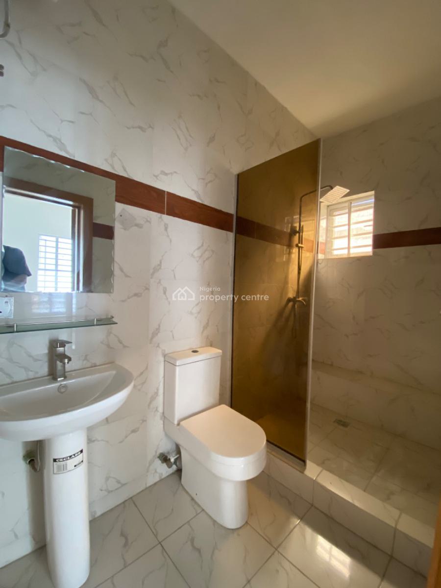 4 Bedrooms Terraced Duplex, Mobil Road, Ilaje, Ajah, Lagos, Terraced Duplex for Rent