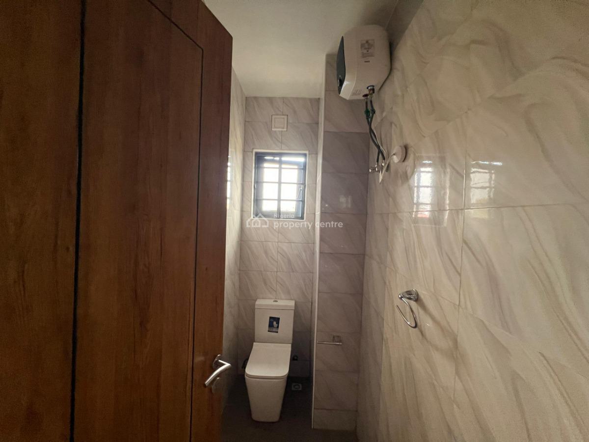2 Bedroom Apartment with Elevator, Lekki Phase 1, Lekki Phase 1, Lekki, Lagos, Self Contain (single Rooms) for Rent