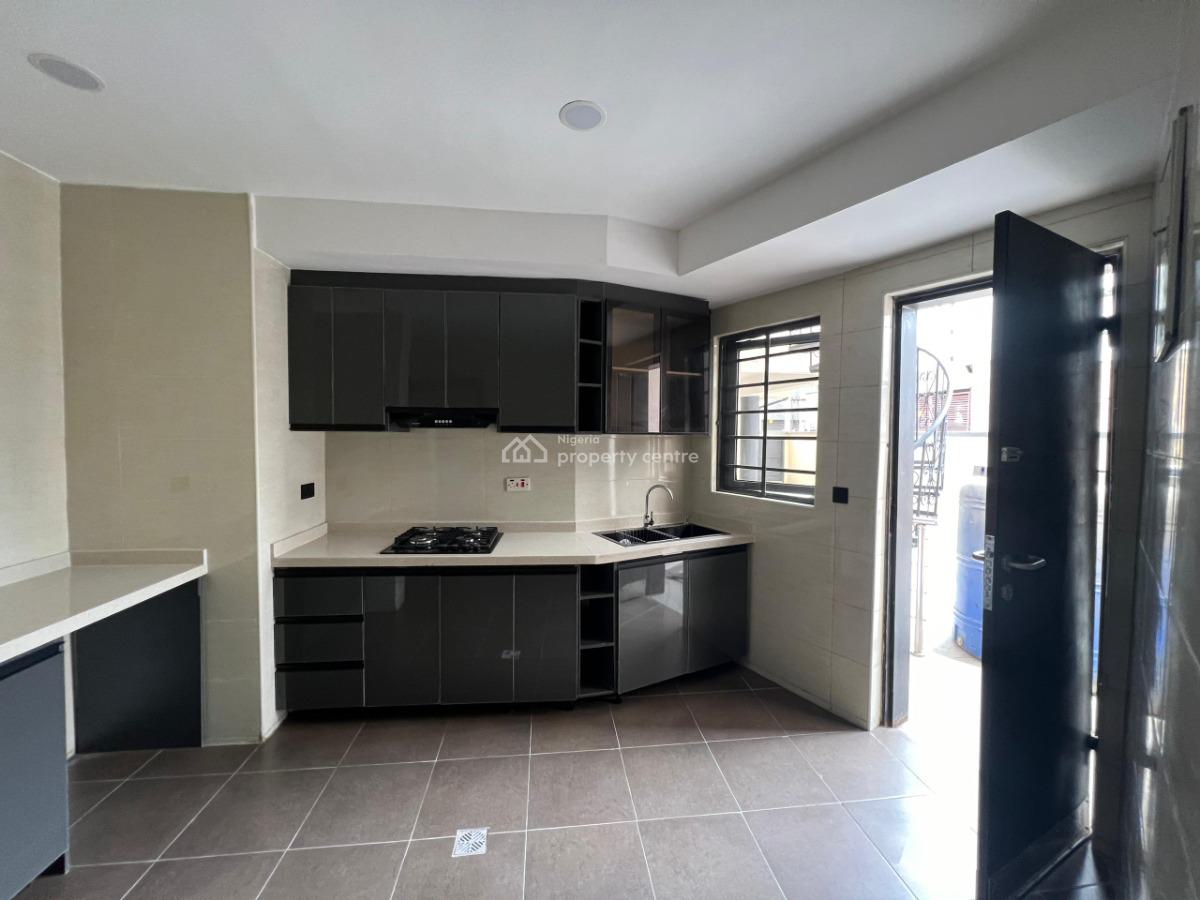 2 Bedroom Apartment with Elevator, Lekki Phase 1, Lekki Phase 1, Lekki, Lagos, Self Contain (single Rooms) for Rent