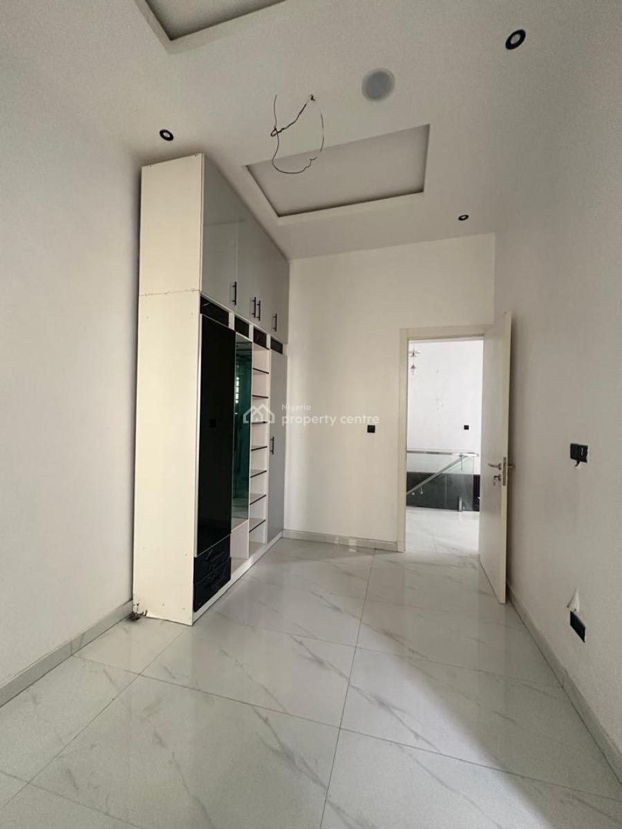 4 Bedroom Semi Detached Self Compound, Ajah, Lagos, Semi-detached Duplex for Sale