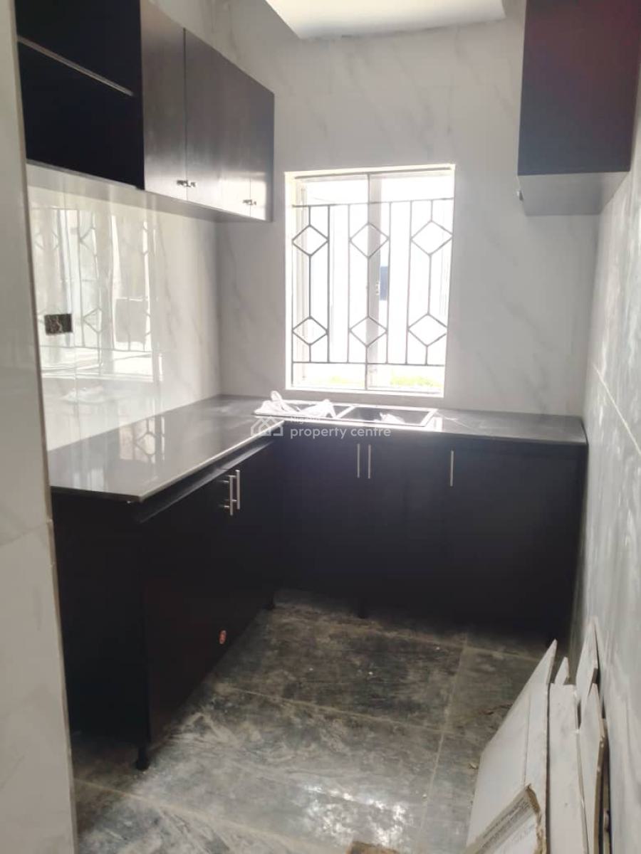 Brand New 2 Bedroom Flat, Paradise Court, Orchid Road, Lekki, Lagos, Flat / Apartment for Rent