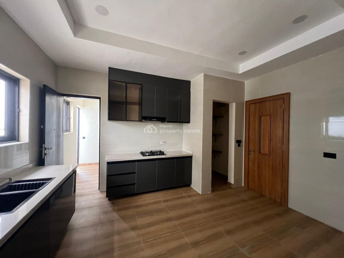 2 Bedroom Penthouse with Bq and Elevatort, Lekki Phase 1, Lekki Phase 1, Lekki, Lagos, Flat / Apartment for Rent