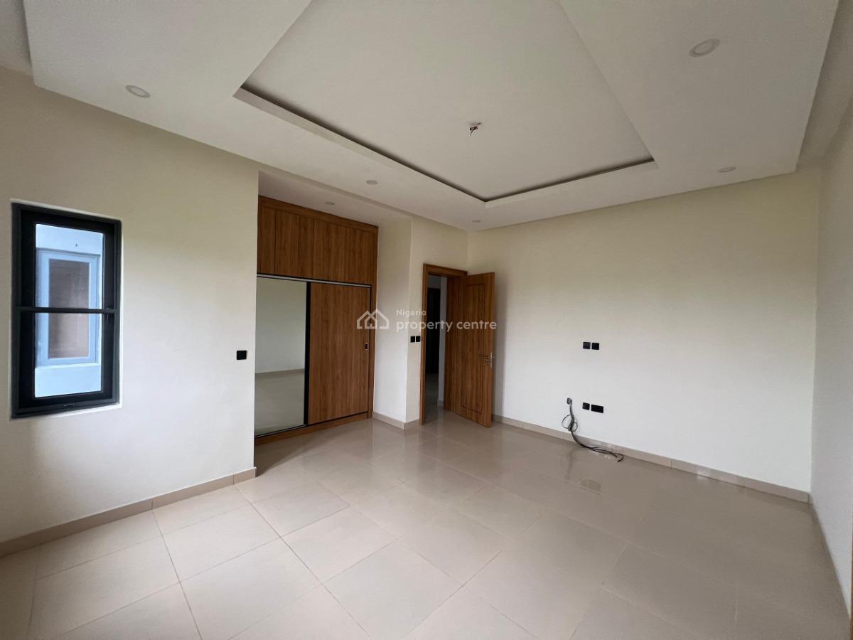 2 Bedroom Penthouse with Bq and Elevatort, Lekki Phase 1, Lekki Phase 1, Lekki, Lagos, Flat / Apartment for Rent