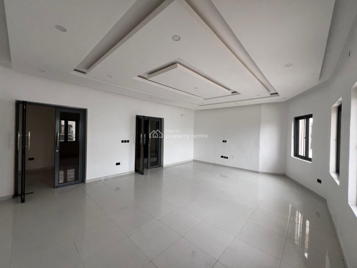2 Bedroom Penthouse with Bq and Elevatort, Lekki Phase 1, Lekki Phase 1, Lekki, Lagos, Flat / Apartment for Rent