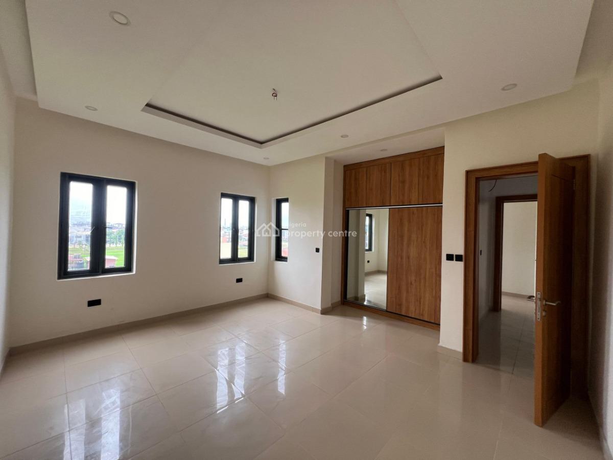 2 Bedroom Penthouse with Bq and Elevatort, Lekki Phase 1, Lekki Phase 1, Lekki, Lagos, Flat / Apartment for Rent