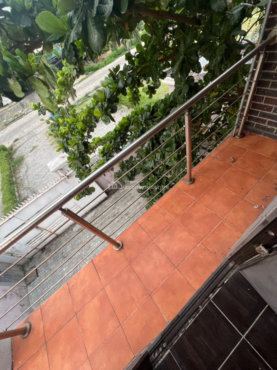 Beautiful 5-bedroom Semi-detached Duplex (with 1-bedroom Penthouse), Lekki Phase 1, Lekki, Lagos, House for Rent