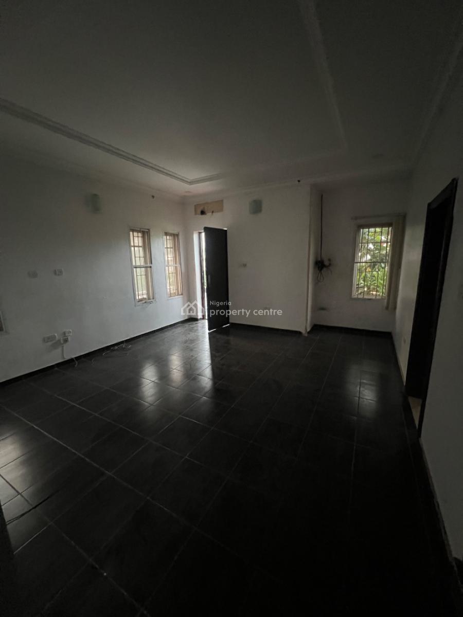 Beautiful 5-bedroom Semi-detached Duplex (with 1-bedroom Penthouse), Lekki Phase 1, Lekki, Lagos, House for Rent