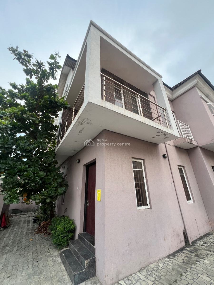 Beautiful 5-bedroom Semi-detached Duplex (with 1-bedroom Penthouse), Lekki Phase 1, Lekki, Lagos, House for Rent
