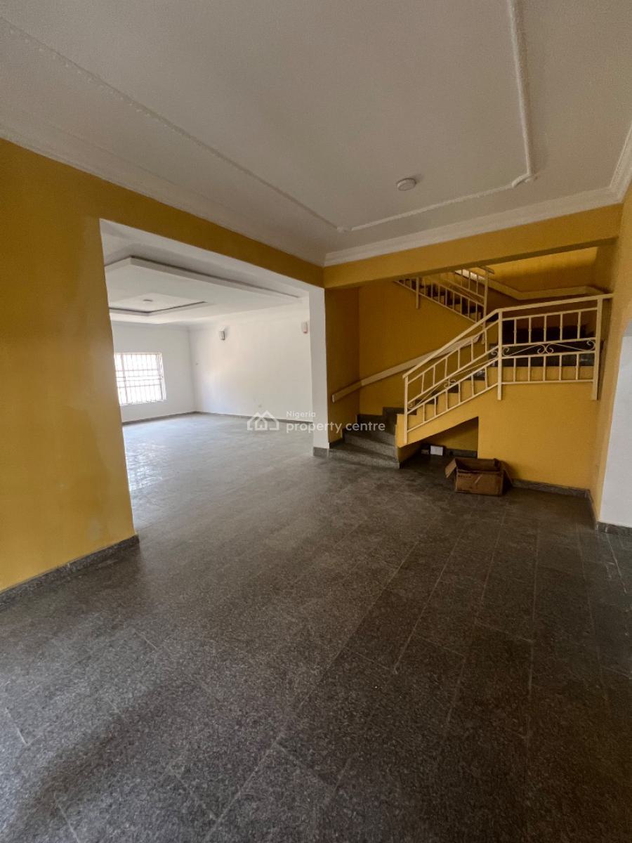 Massive 4-bedroom Semi-detached Duplex with 2-bedroom Bq, Lekki Phase 1, Lekki, Lagos, House for Rent