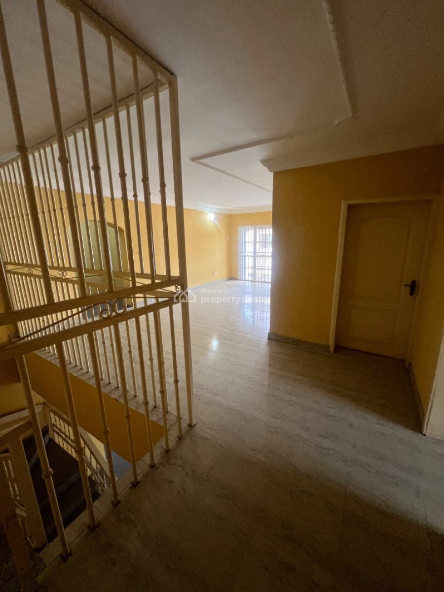 Massive 4-bedroom Semi-detached Duplex with 2-bedroom Bq, Lekki Phase 1, Lekki, Lagos, House for Rent