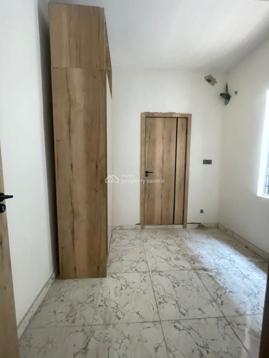 4 Bedroom Terraced Duplex, Mobil Road, Ilaje, Ajah, Lagos, Terraced Duplex for Rent