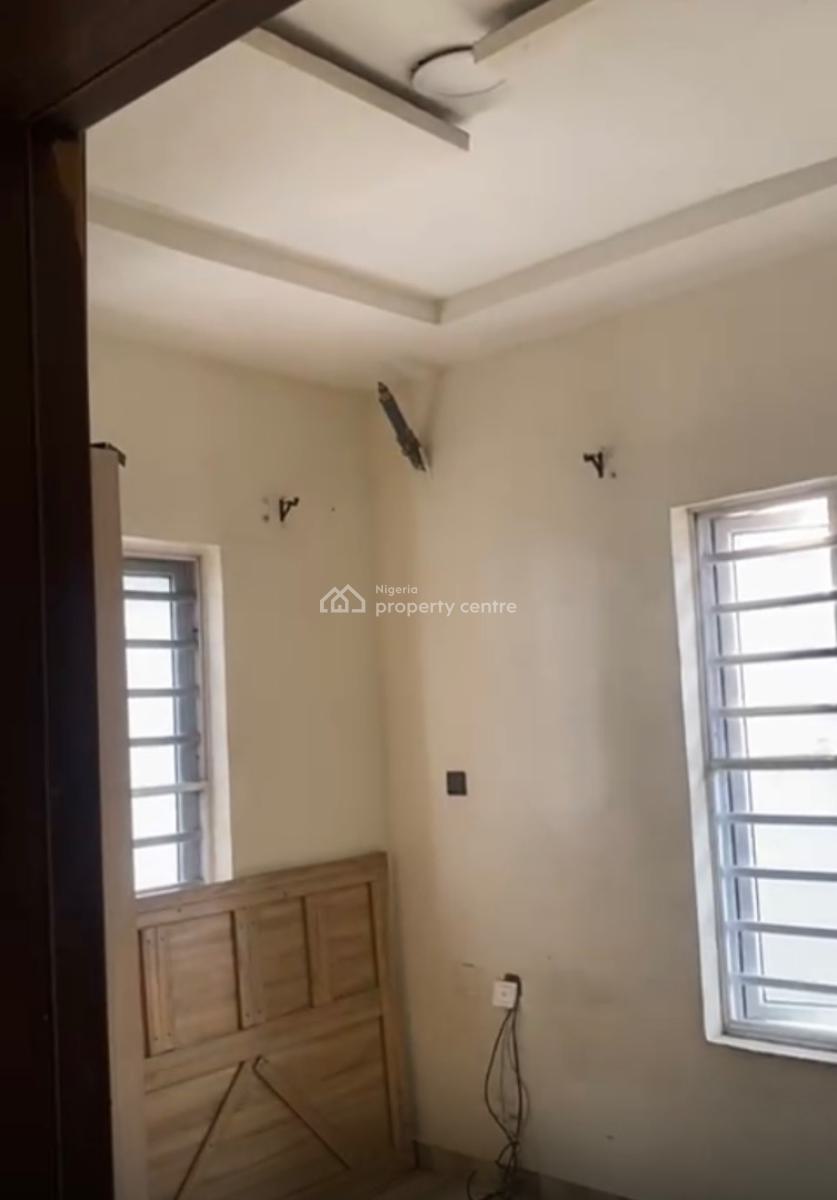 Self Contain, Osapa, Lekki, Lagos, Self Contain (single Rooms) for Rent