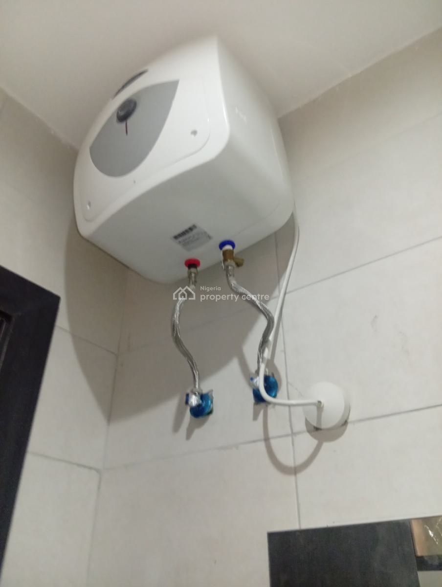 an Executive Brand New Serviced 2 Bedroom Flat in V/i, Victoria Island, Victoria Island (vi), Lagos, Flat / Apartment for Sale
