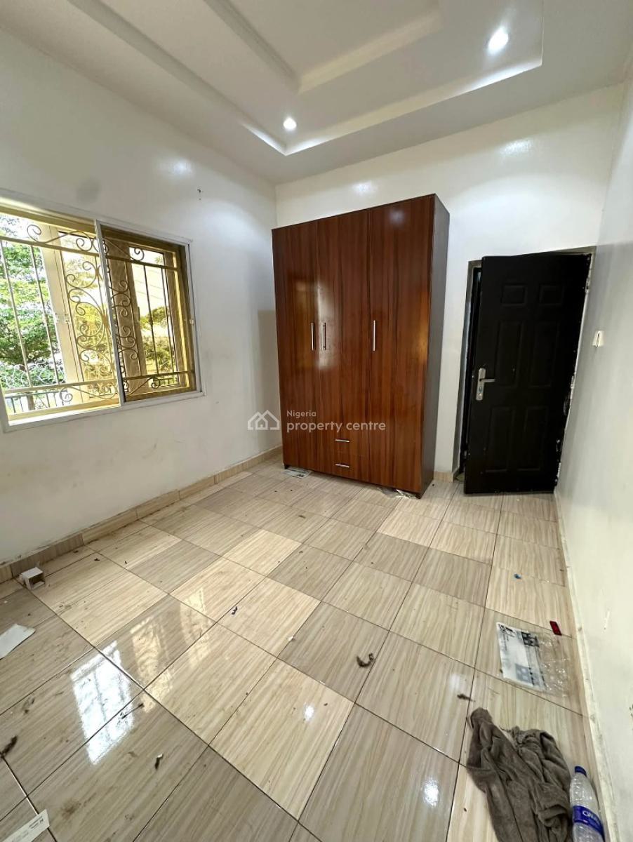 3 Bedroom Apartment  in an Estate, Life Camp, Abuja, Flat / Apartment for Rent