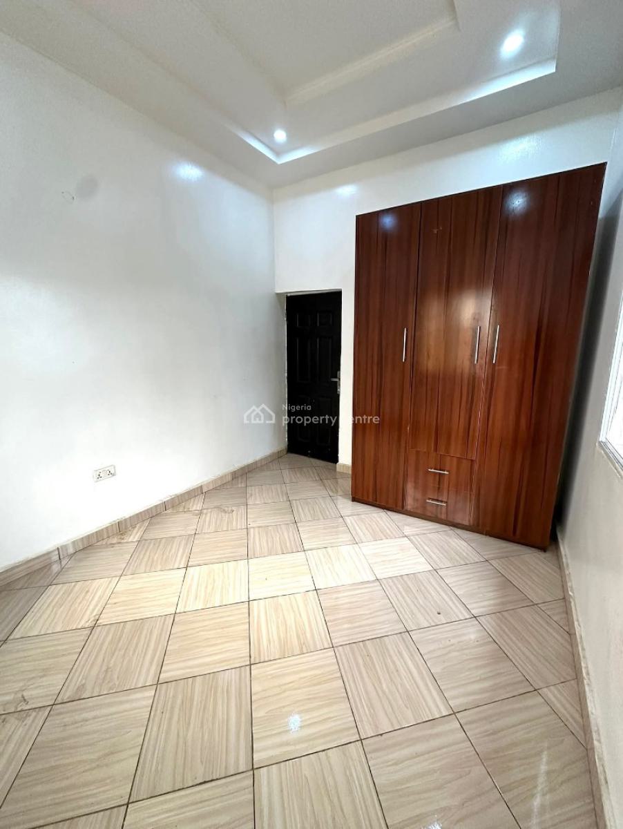 3 Bedroom Apartment  in an Estate, Life Camp, Abuja, Flat / Apartment for Rent