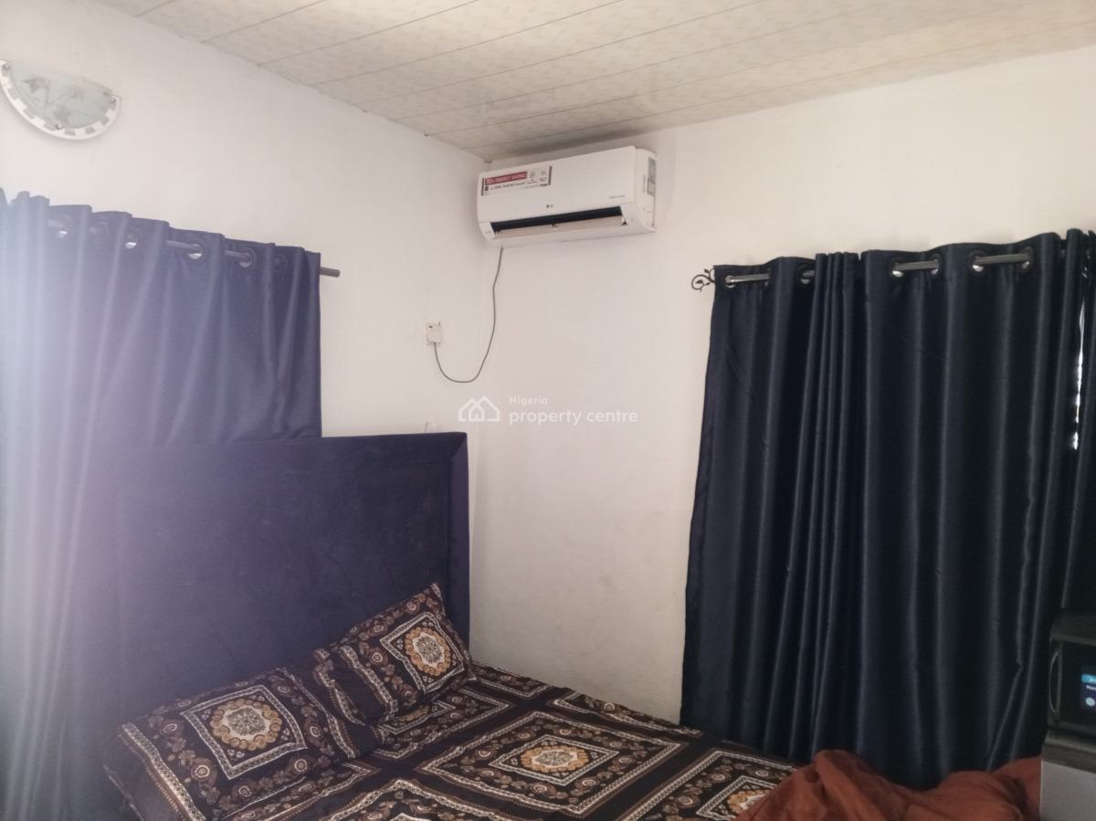 Luxurious 6 Bedroom Duplex with 1 Bedroom Bq in a Secluded Estate, Arapaja Estate Oluyole Estate, Ibadan, Oyo, Detached Duplex for Sale