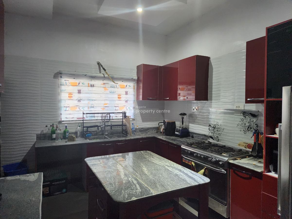 Luxurious 6 Bedroom Duplex with 1 Bedroom Bq in a Secluded Estate, Arapaja Estate Oluyole Estate, Ibadan, Oyo, Detached Duplex for Sale