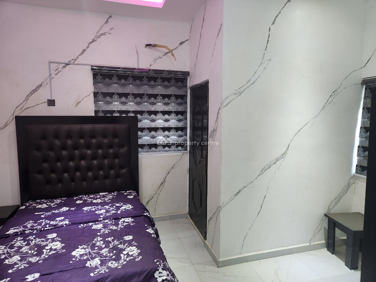 Luxurious 6 Bedroom Duplex with 1 Bedroom Bq in a Secluded Estate, Arapaja Estate Oluyole Estate, Ibadan, Oyo, Detached Duplex for Sale