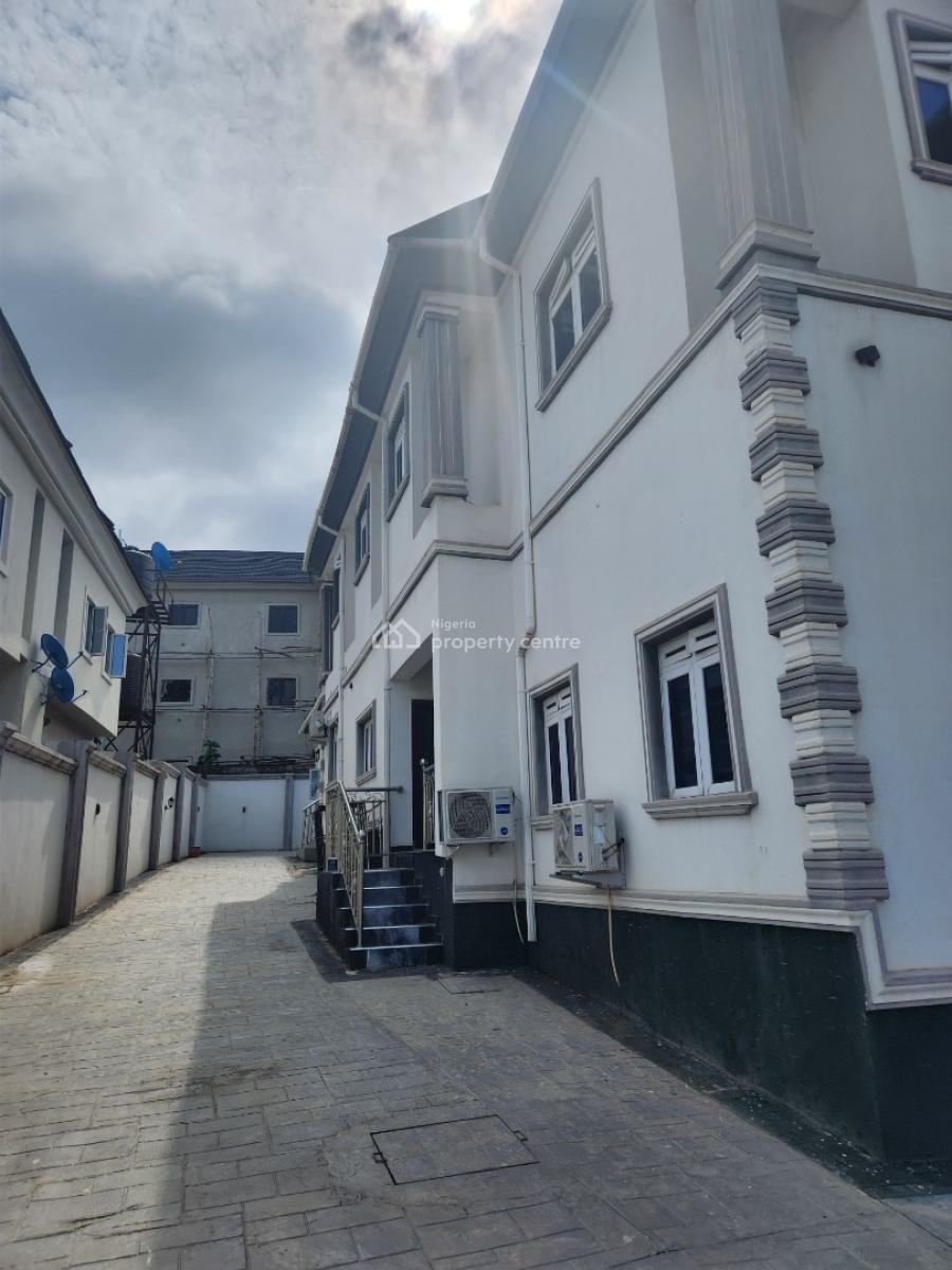 Luxurious 6 Bedroom Duplex with 1 Bedroom Bq in a Secluded Estate, Arapaja Estate Oluyole Estate, Ibadan, Oyo, Detached Duplex for Sale