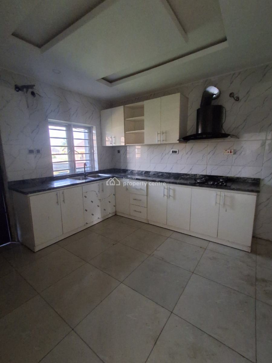 Two Bedrooms Apartment Upstairs, in an Estate, Badore, Ajah, Lagos, House for Rent