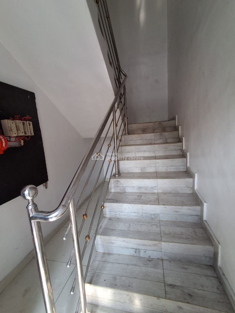 Two Bedrooms Apartment Upstairs, in an Estate, Badore, Ajah, Lagos, House for Rent