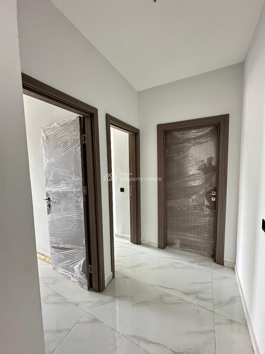 Spacious Well-built 3 Bedroom Apartment with Bq, Pool and Elevator, Vi, Victoria Island (vi), Lagos, Block of Flats for Sale