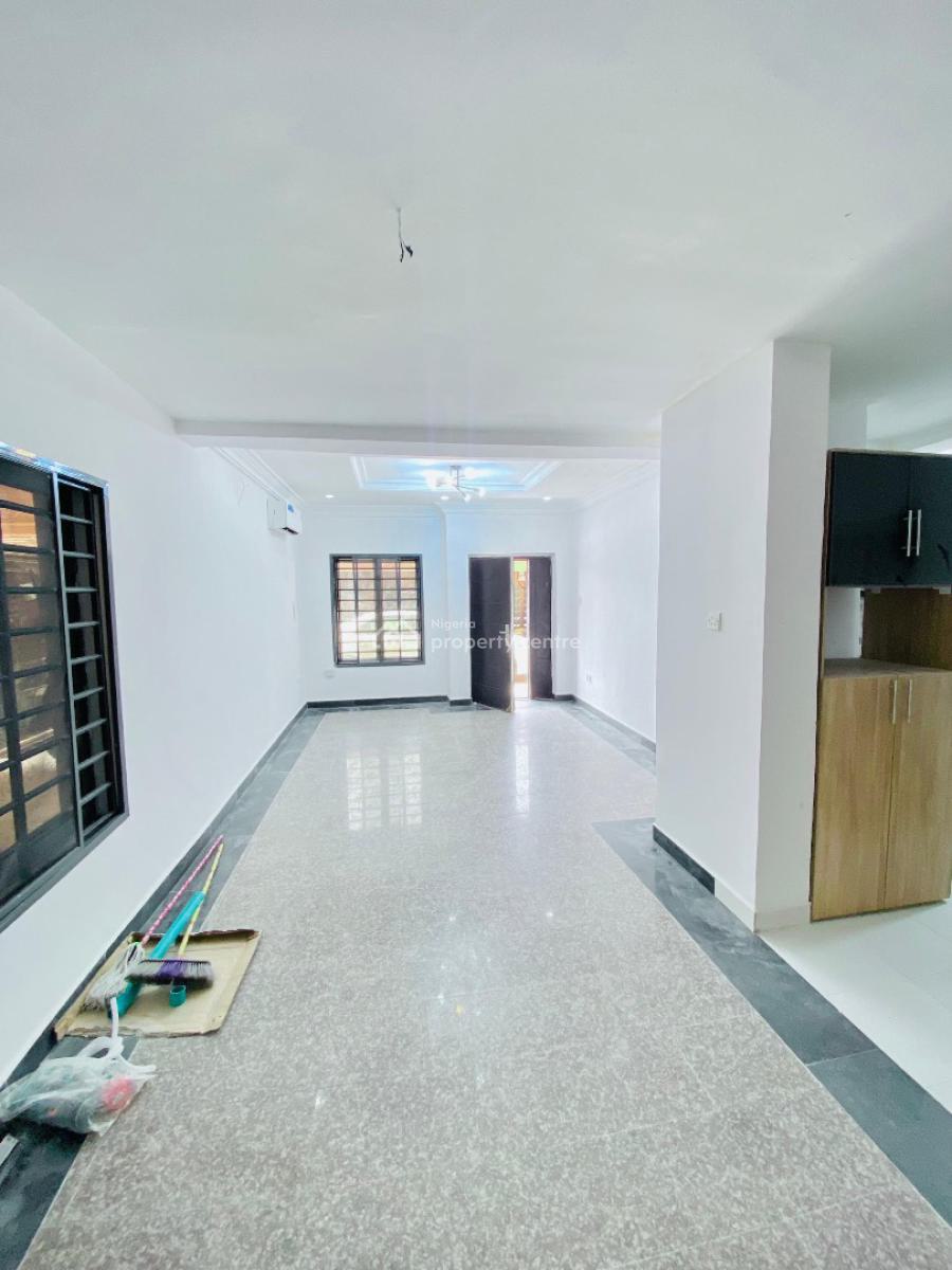 2 Bedroom Fully Fitted Apartment with a Bq in a Secure Estate., Lekki Phase 1, Lekki, Lagos, Flat / Apartment for Rent