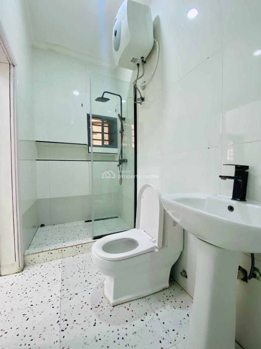 2 Bedroom Fully Fitted Apartment with a Bq in a Secure Estate., Lekki Phase 1, Lekki, Lagos, Flat / Apartment for Rent