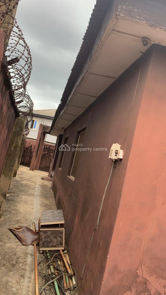 a Decent Bungalow, Ajuwon, Lambe, Ojodu Berger, Ojodu, Lagos, Detached Bungalow for Sale