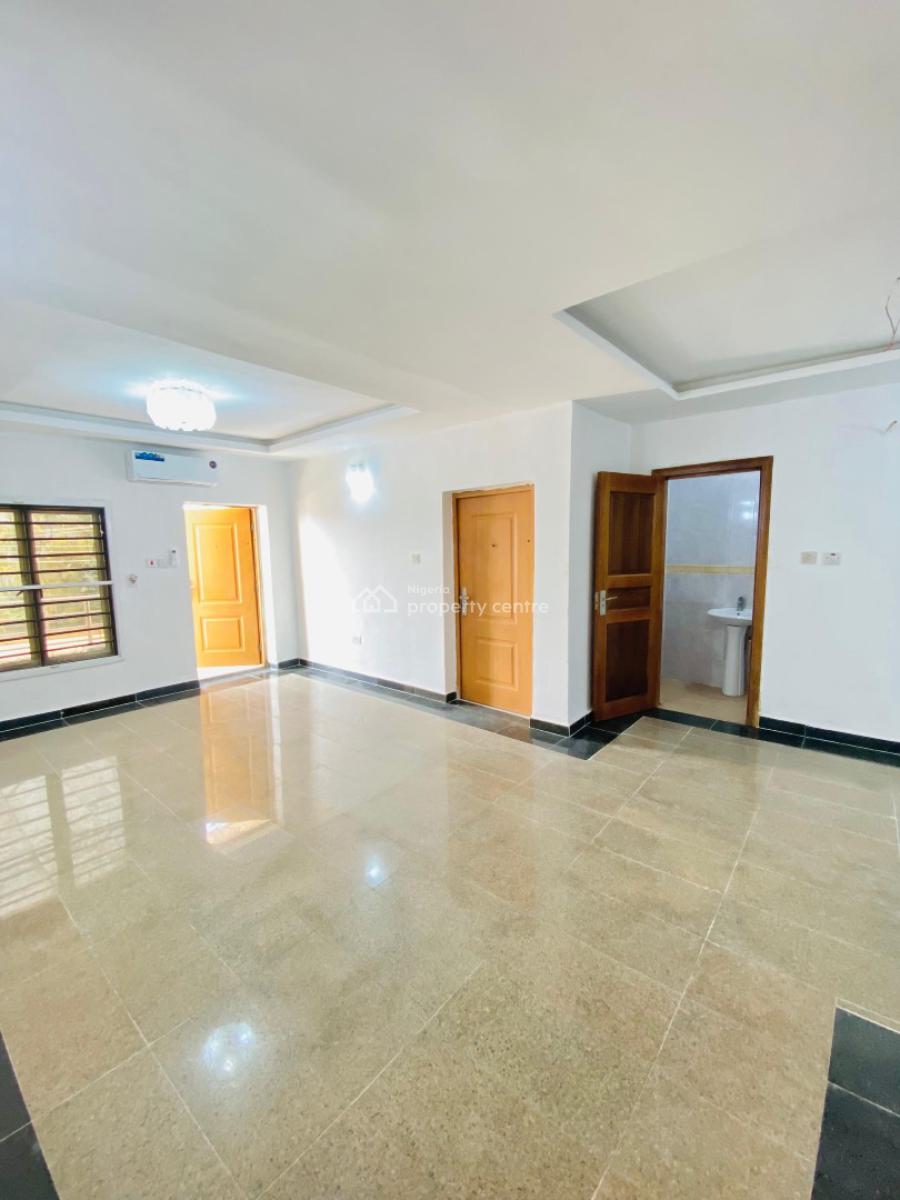 Spacious 3 Bedroom Fully Fitted Apartment with a Bq in a Secure Estate, Off Admiralty Way, Lekki Phase 1 Proper, Lekki Phase 1, Lekki, Lagos, Flat / Apartment for Rent