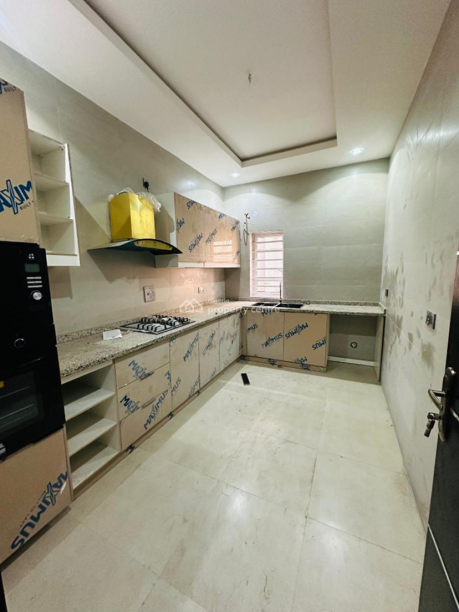 Exquisitely Built 3 Bedrooms Apartment, Ikeja, Lagos, Flat / Apartment for Sale