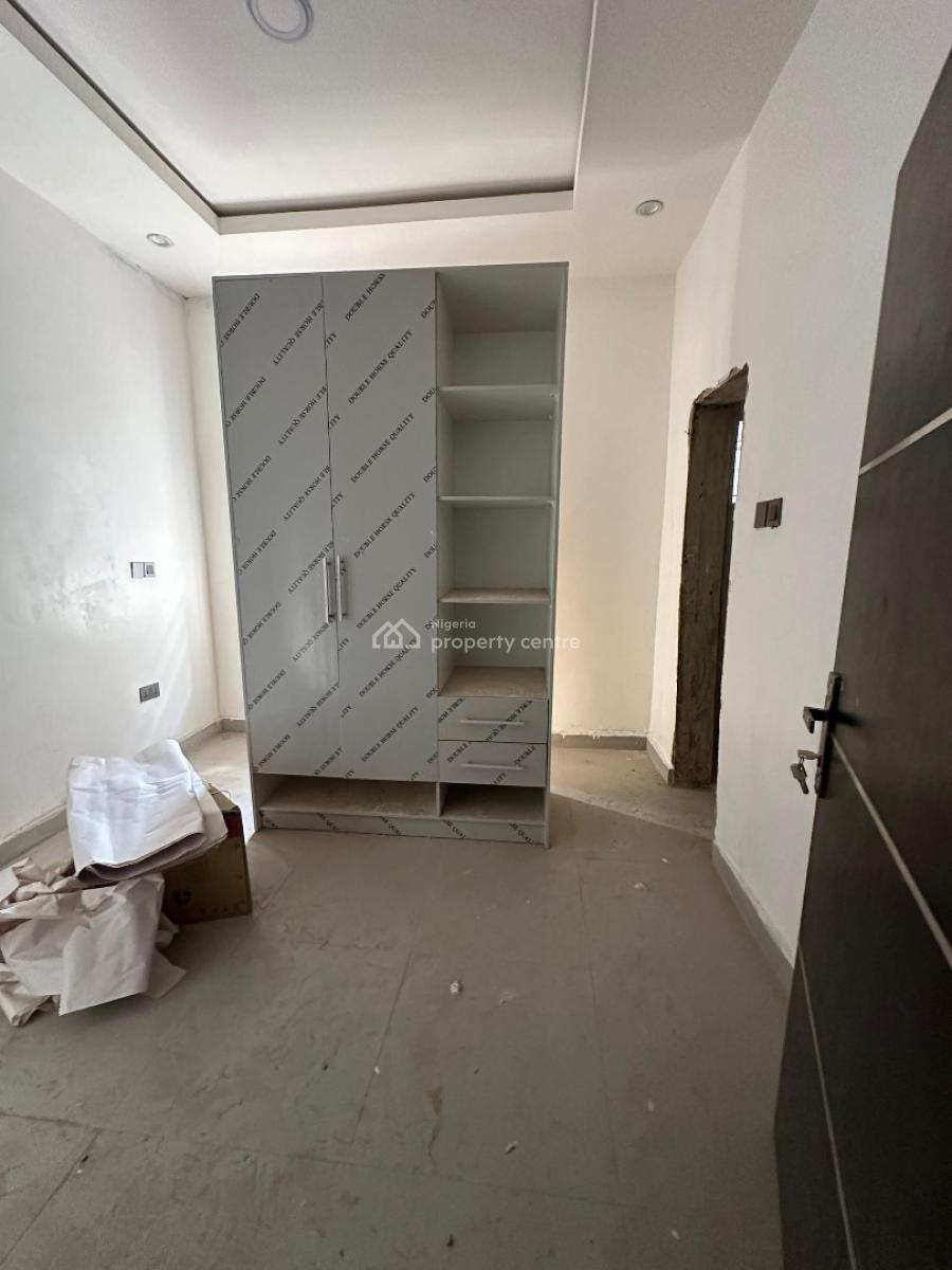 Exquisitely Built 3 Bedrooms Apartment, Ikeja, Lagos, Flat / Apartment for Sale