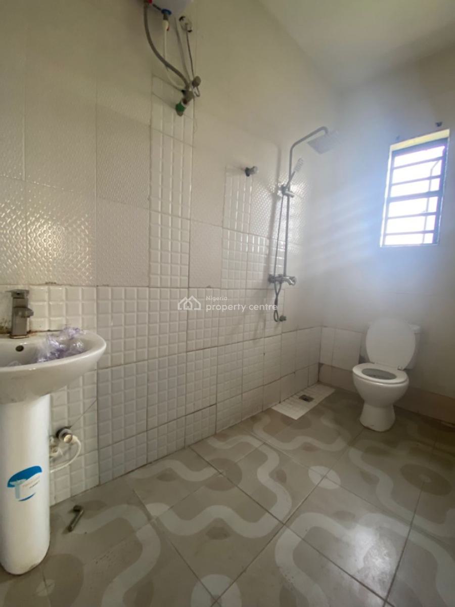 Spacious Upstairs, Ogombo Via Thera Annex, Sangotedo, Ajah, Lagos, Flat / Apartment for Rent