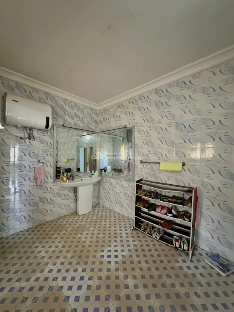 Well Built and Finished 5 Bedrooms Duplex Sitting on Over 1200sqms, Apo Extension, Apo, Abuja, Detached Duplex for Sale