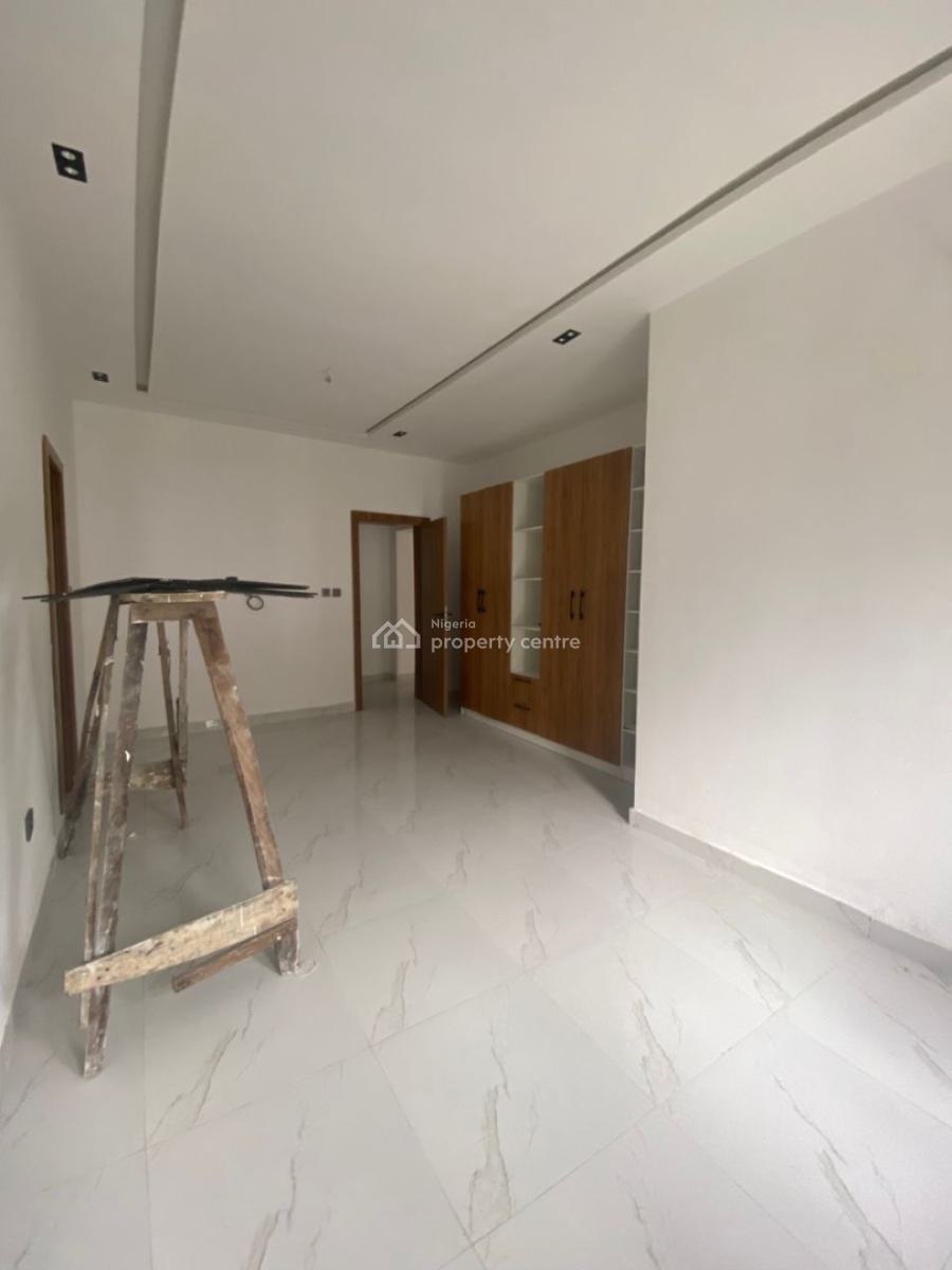 Elegant Brand New : 1 & Half Year Needed, Behind Blenco Supermarket, Olokonla, Ajah, Lagos, Flat / Apartment for Rent