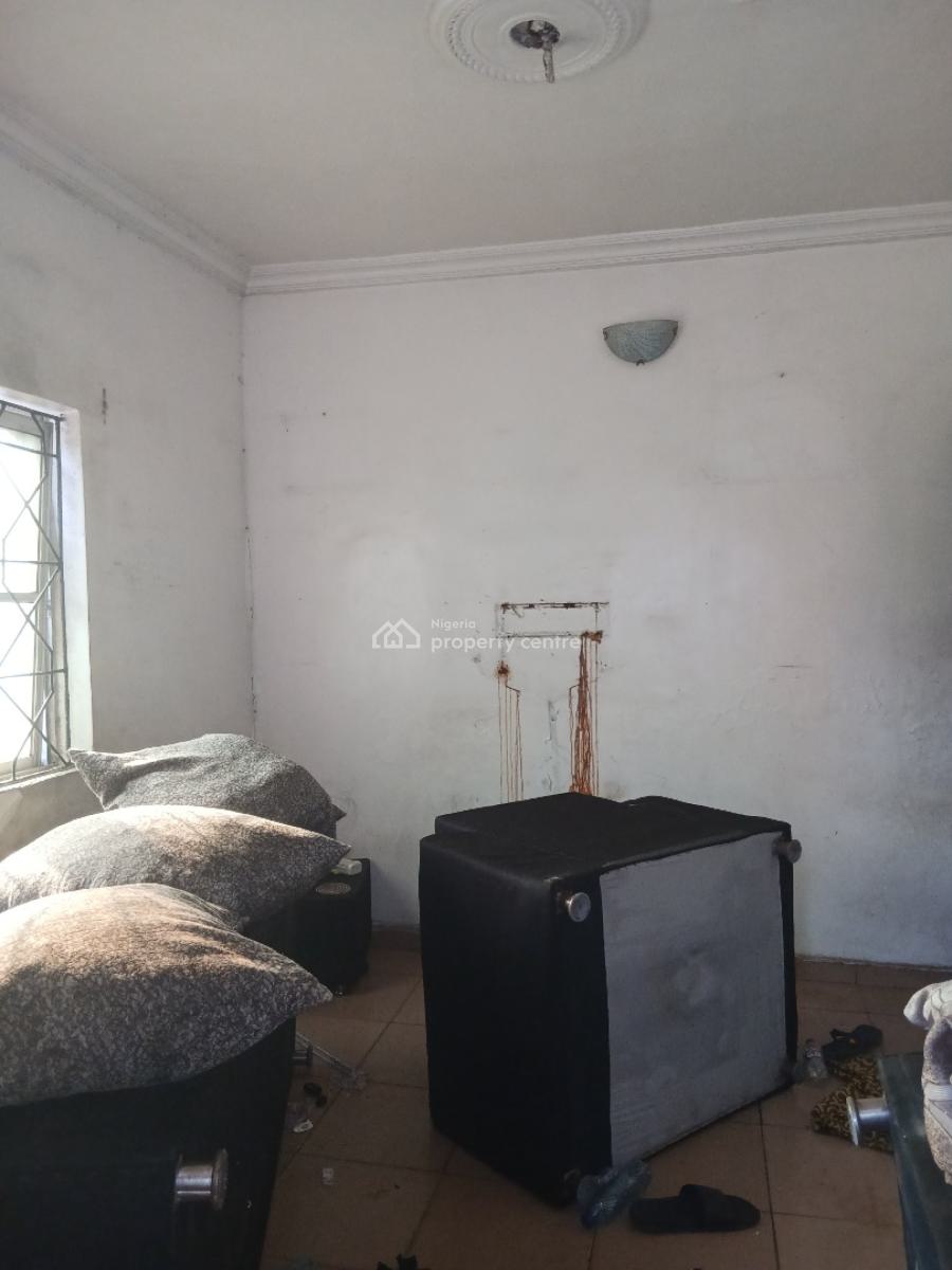 Decent Standard Mini Flat, Yaba, Lagos, Mini Flat (room and Parlour) for Rent