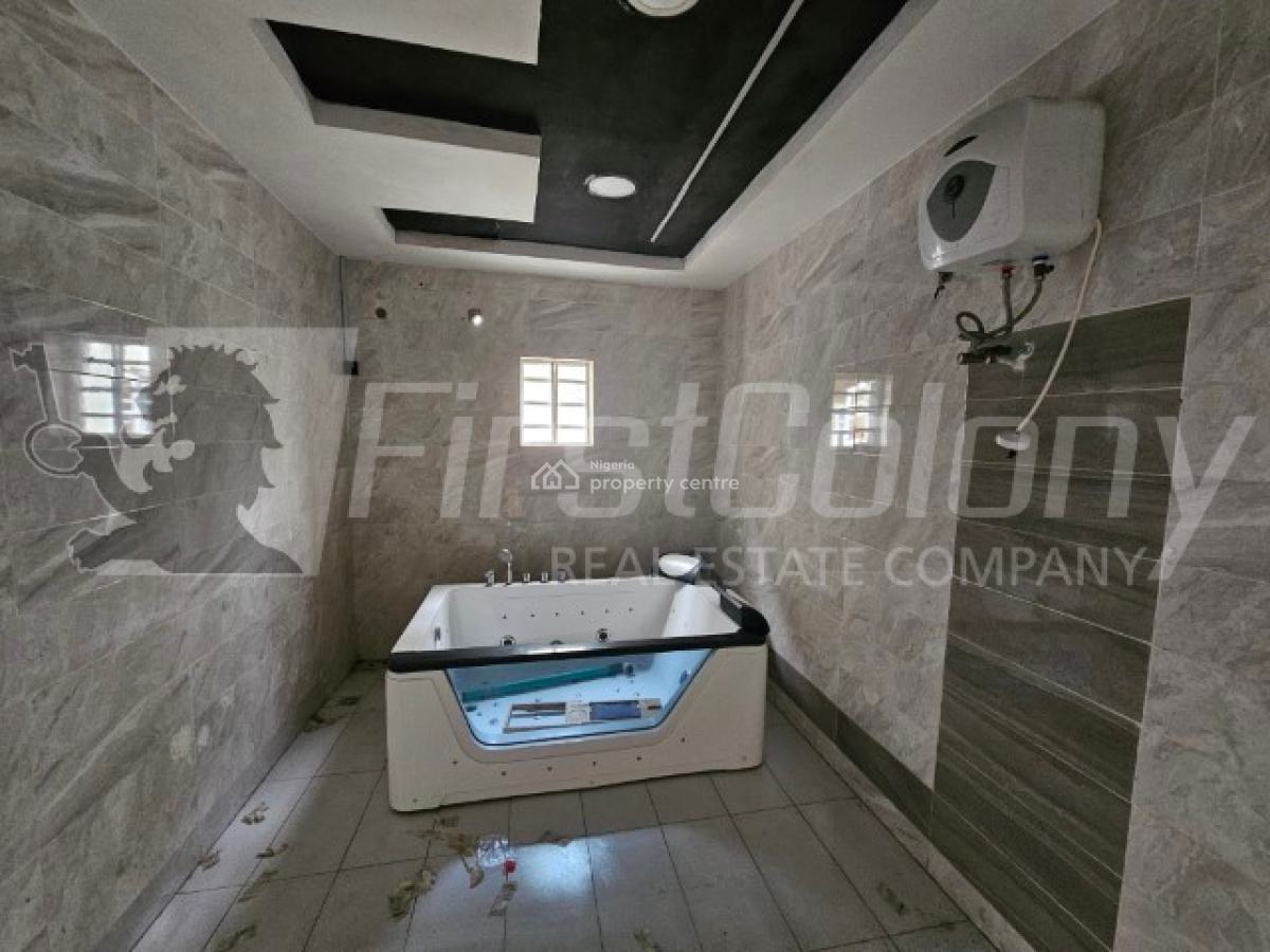 Massive, Private 5 Bedroom Detached House (self Serviced), Lekki Phase 1, Lekki, Lagos, Office Space for Rent