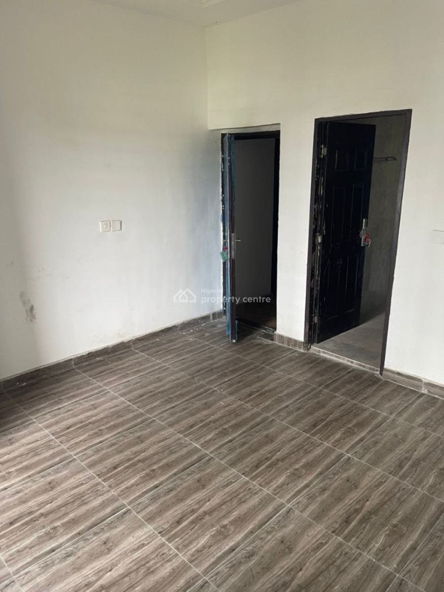 Newly Built 2bedroom Apartment  4unit in Compound , Before Round About, Orchid Road, Lekki, Lagos, Flat / Apartment for Rent
