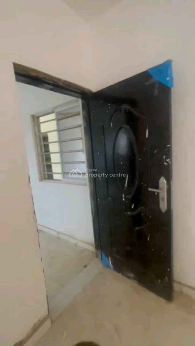a Spacious Miniflat Upstairs, Akilo Street,off Pedro Road, Ladilak, Shomolu, Lagos, Mini Flat (room and Parlour) for Sale