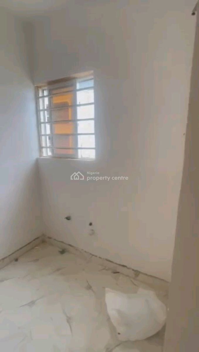 a Spacious Roomself Con Upstairs and Downstairs, Akilo Street,off Pedro Road, Ladilak, Shomolu, Lagos, Self Contain (single Rooms) for Sale