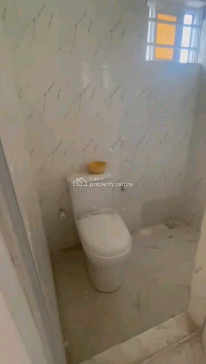 a Spacious Roomself Con Upstairs and Downstairs, Akilo Street,off Pedro Road, Ladilak, Shomolu, Lagos, Self Contain (single Rooms) for Sale
