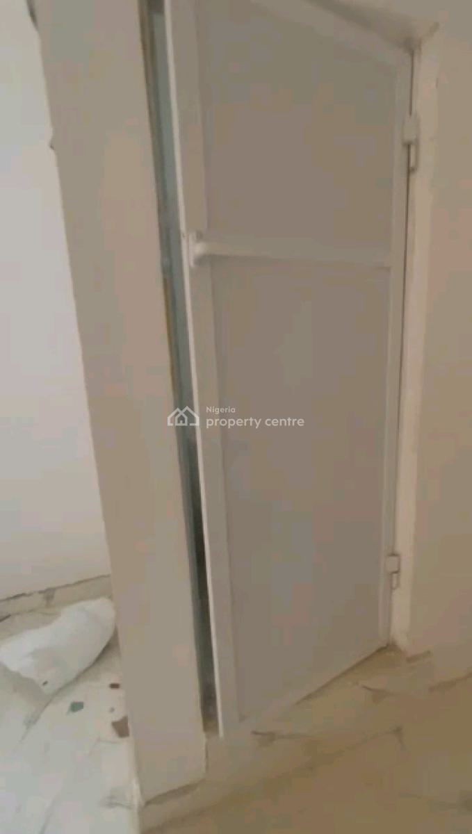 a Spacious Roomself Con Upstairs and Downstairs, Akilo Street,off Pedro Road, Ladilak, Shomolu, Lagos, Self Contain (single Rooms) for Sale
