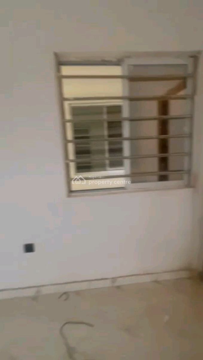 a Spacious Roomself Con Upstairs and Downstairs, Akilo Street,off Pedro Road, Ladilak, Shomolu, Lagos, Self Contain (single Rooms) for Sale