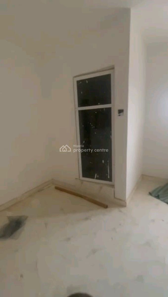 a Spacious Roomself Con Upstairs and Downstairs, Akilo Street,off Pedro Road, Ladilak, Shomolu, Lagos, Self Contain (single Rooms) for Sale